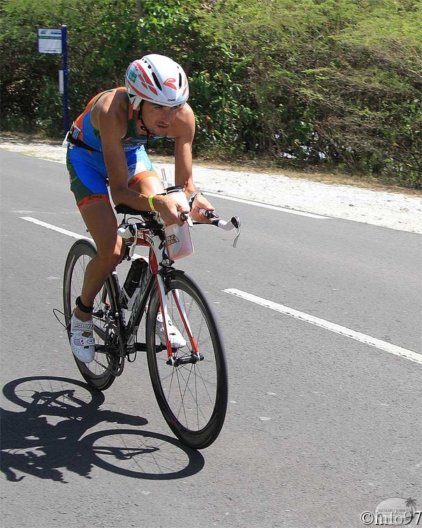 velo-tria-b-21.jpg