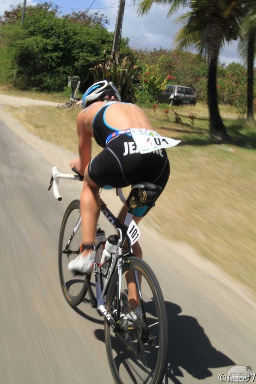 velo-tria-b-7.jpg