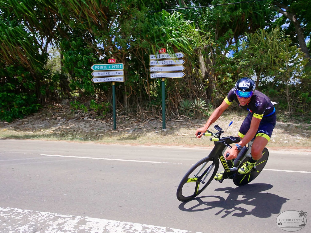 P1039645gwadloup-tri-course.jpg
