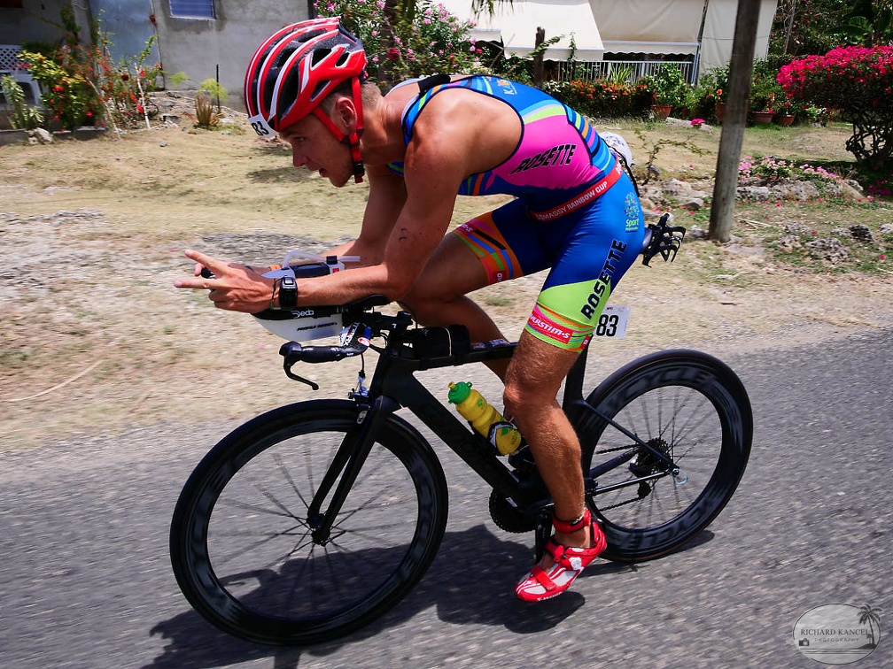 P1039680gwadloup-tri-course.jpg