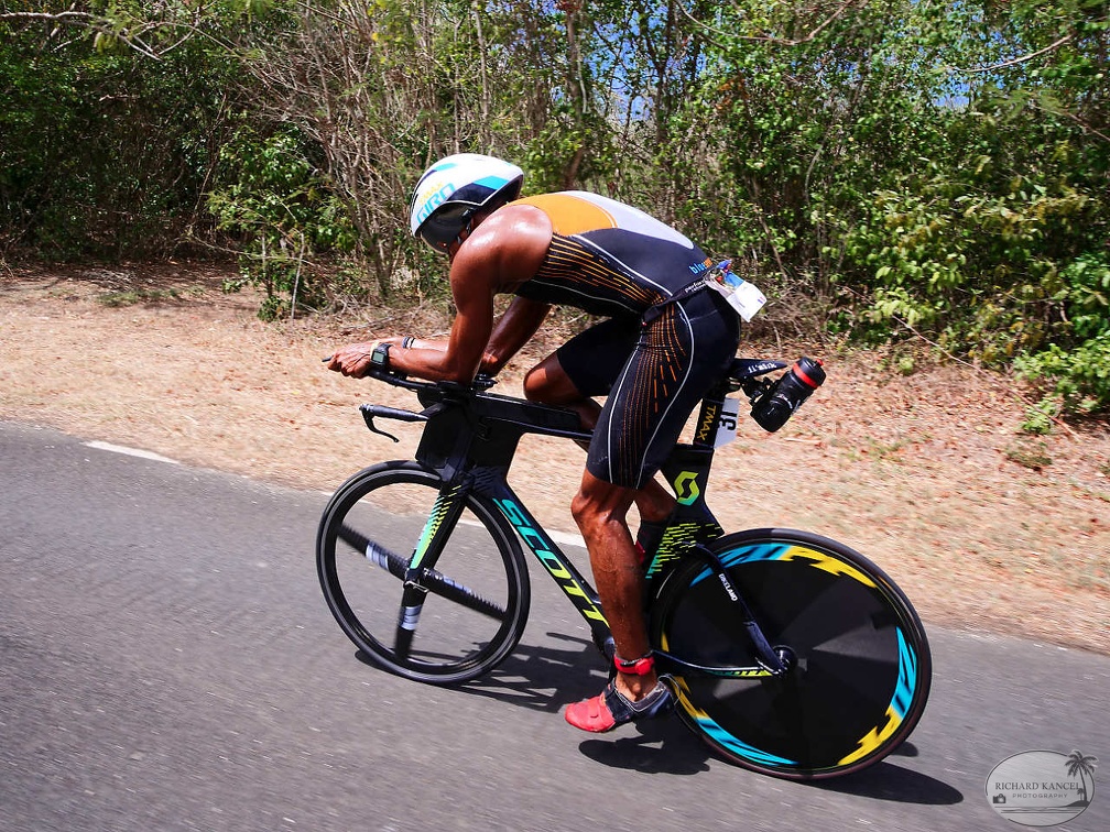 P1039725gwadloup-tri-course.jpg