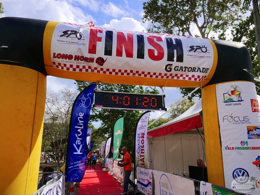P1039846gwadloup-tri-course.jpg