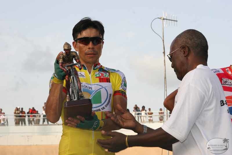 etap8-2-prolog2007-maillot2.jpg