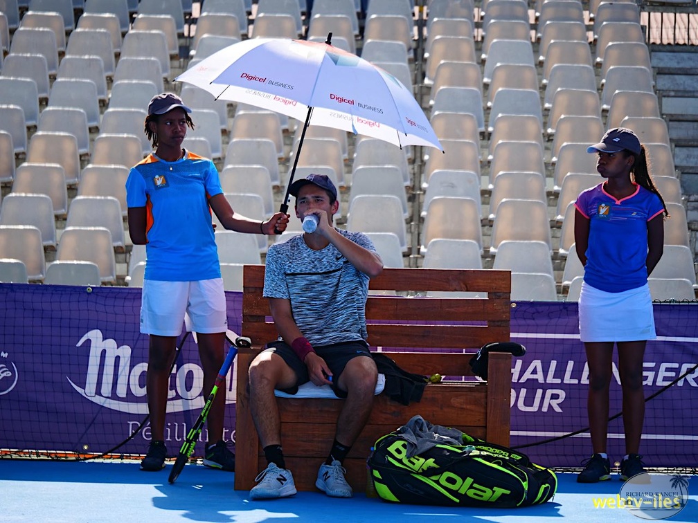 open-tennis-guadeloupe-j120.jpg