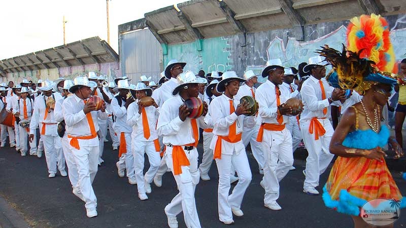 carnaval-baie-mahault15.jpg