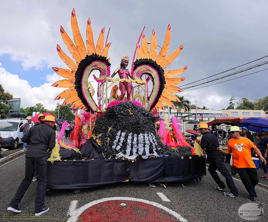 carnaval-basse-terre-2019068.jpg