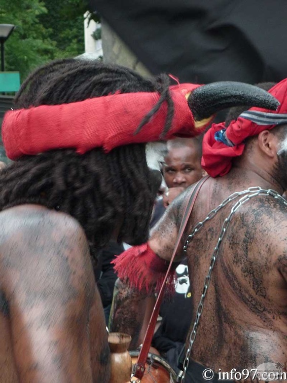 defile-paris-carnaval11.jpg