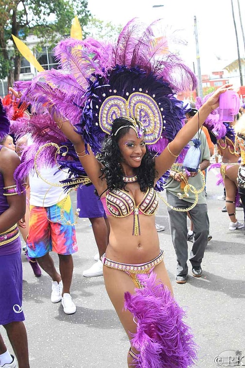 costume-trinidad22.jpg