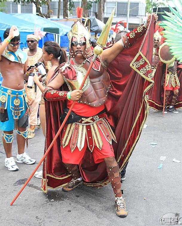 costume-trinidad23.jpg