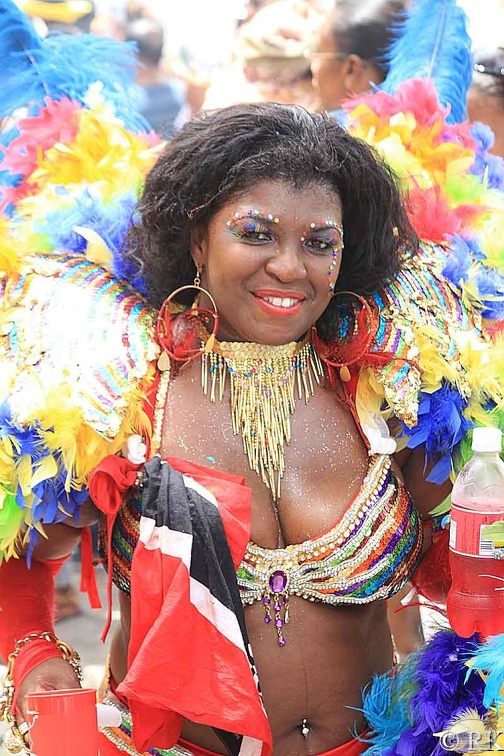 costume-trinidad30.jpg