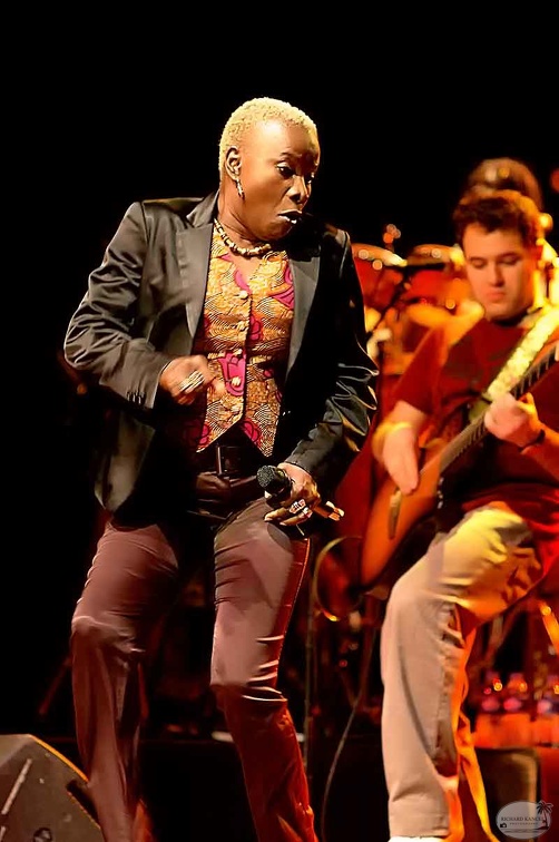 angelique-kidjo1.jpg