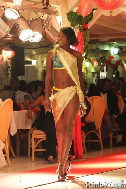 miss-2010-maillot18.jpg