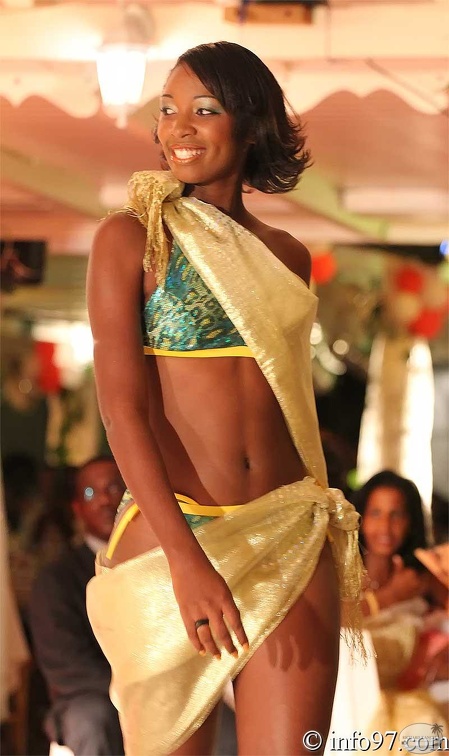 miss-2010-maillot19.jpg