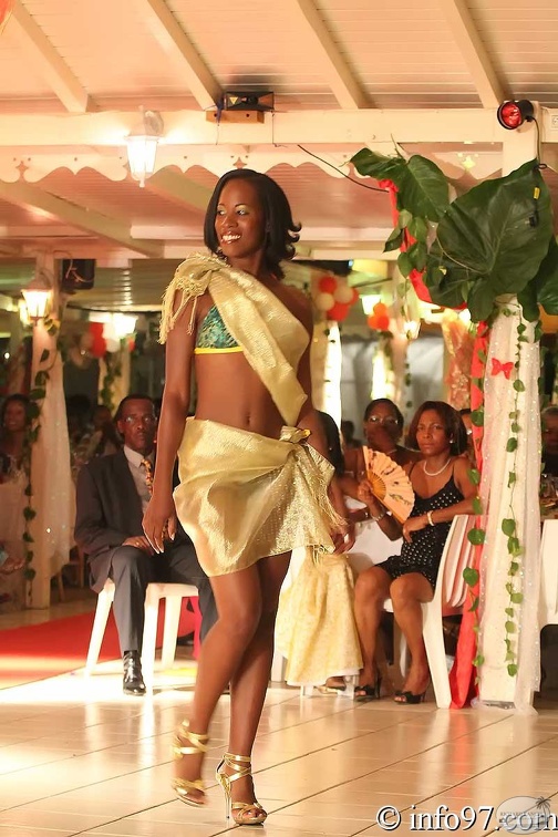 miss-2010-maillot22.jpg
