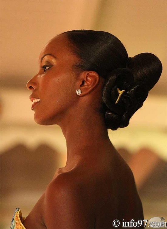 miss-guadeloupe2010-robe32-la.jpg