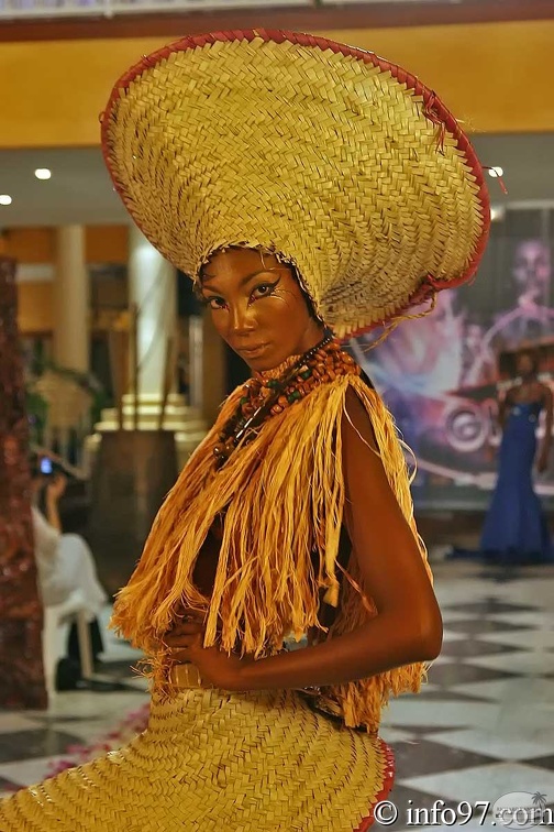 defile-golden-glam-54.jpg