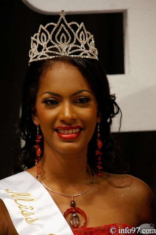 DSC01333-Miss-Karukera-Hibiscus.jpg
