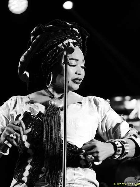 oumou-sangare-35.jpg