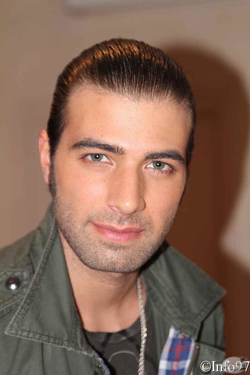 jencarlos-canela-8.jpg