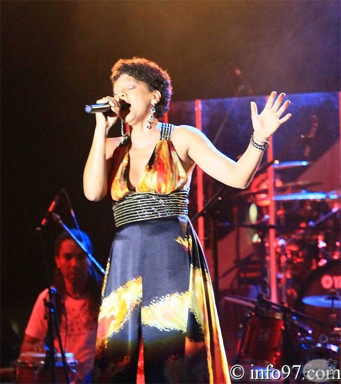tania-saint-vall38.jpg