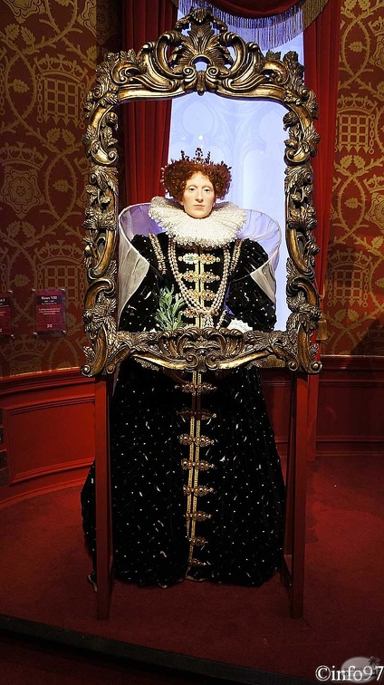 muse-madame-tussauds-43.jpg