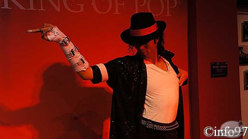 muse-madame-tussauds-50.jpg