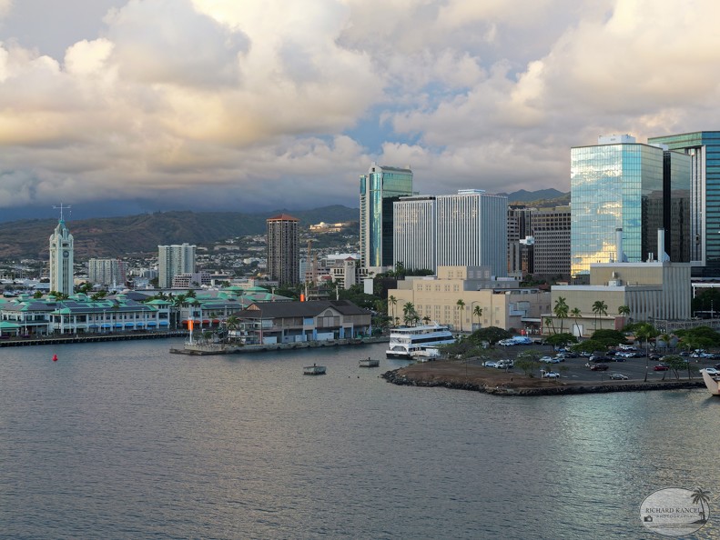 P1009850honolulu.jpg