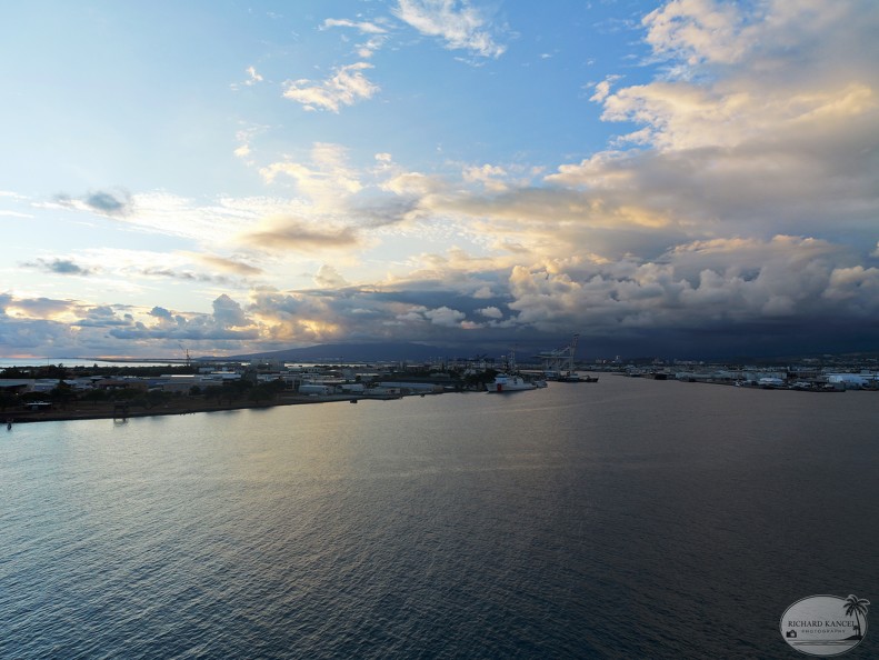 P1009853honolulu.jpg