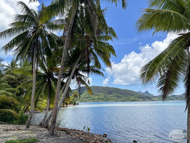 DJI_20251106_112559_245-Huahine.jpg