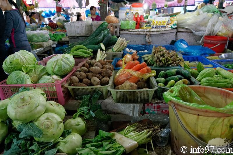 DSC02041marche-cat-ba.jpg