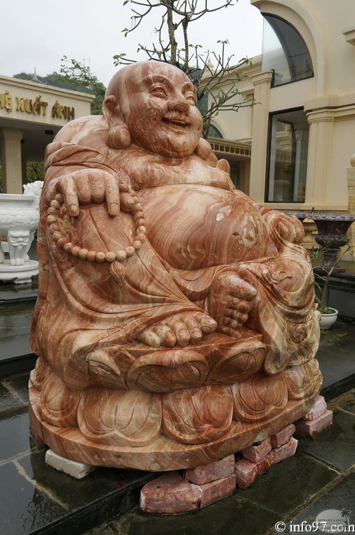 DSC02801sculpture-danang.jpg