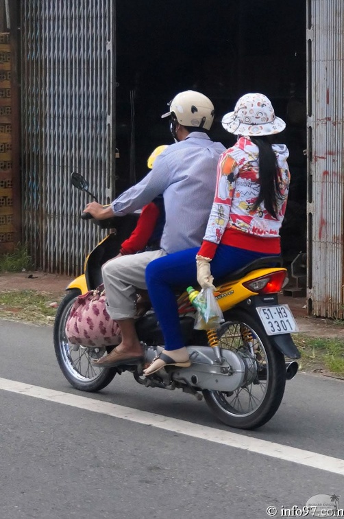 DSC03929transport-vietnam.jpg