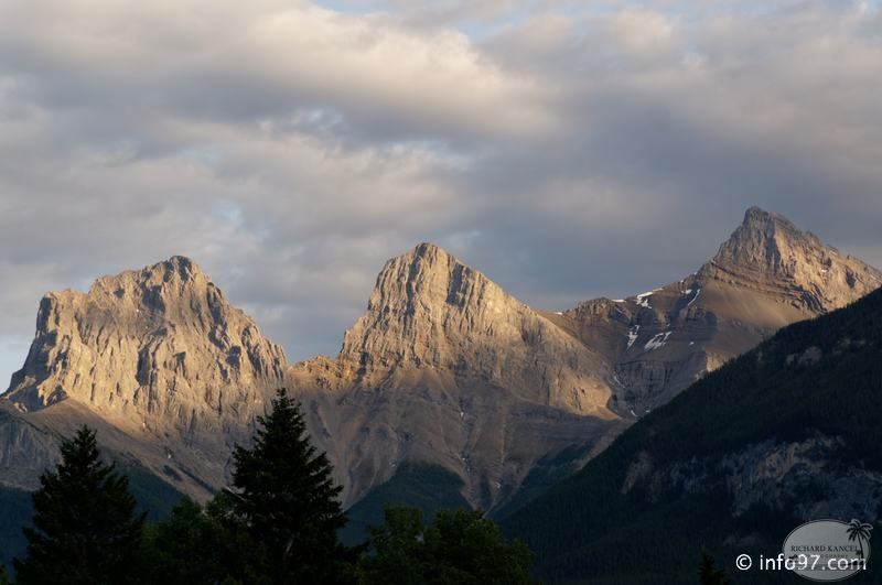 canmore-alberta-93.jpg
