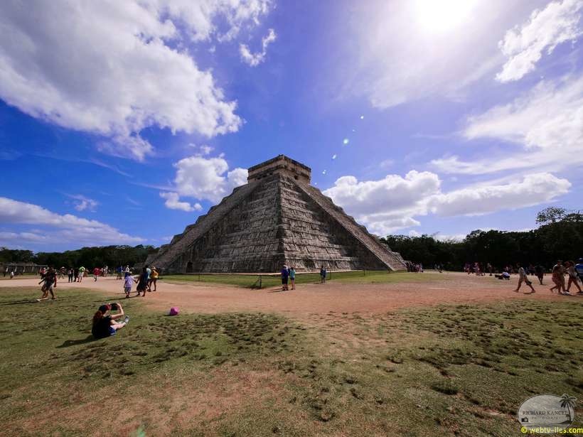 chitchen-itza-004.jpg
