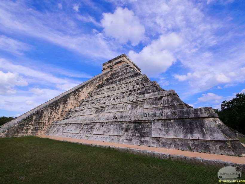 chitchen-itza-050.jpg