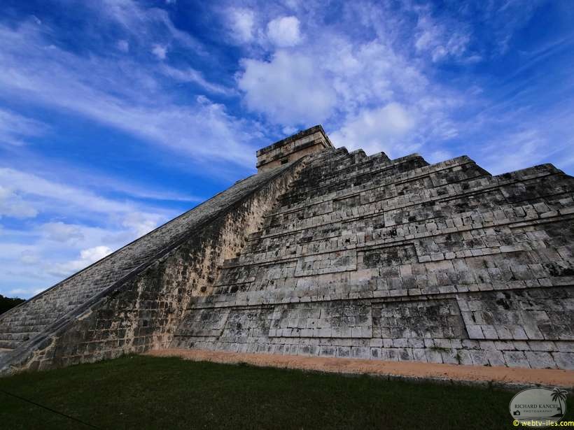 chitchen-itza-051.jpg