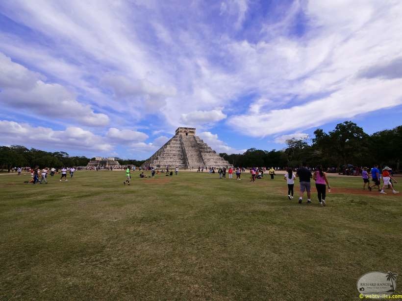 chitchen-itza-063.jpg