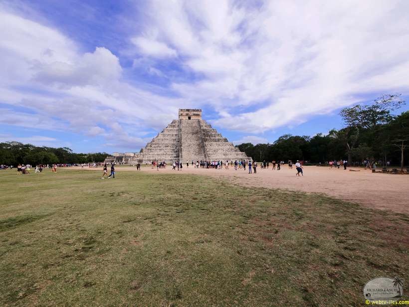 chitchen-itza-067.jpg