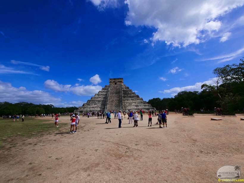 chitchen-itza-085.jpg