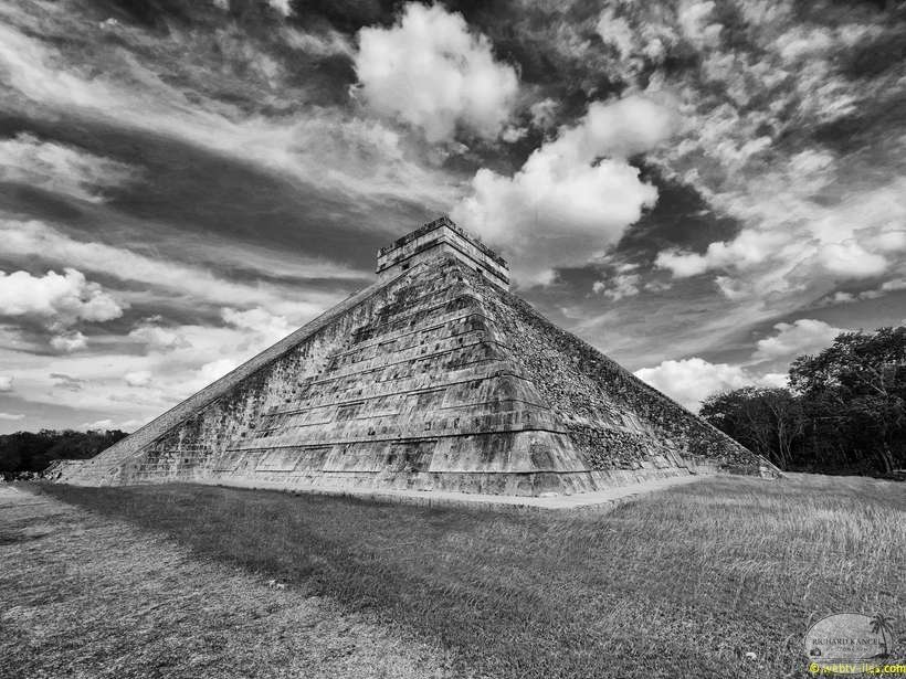 chitchen-itza-114.jpg