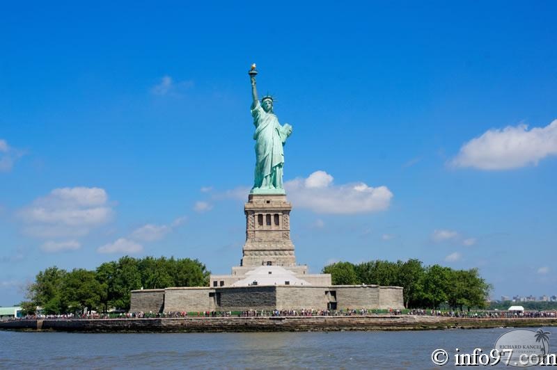 DSC04269-circle-line.jpg