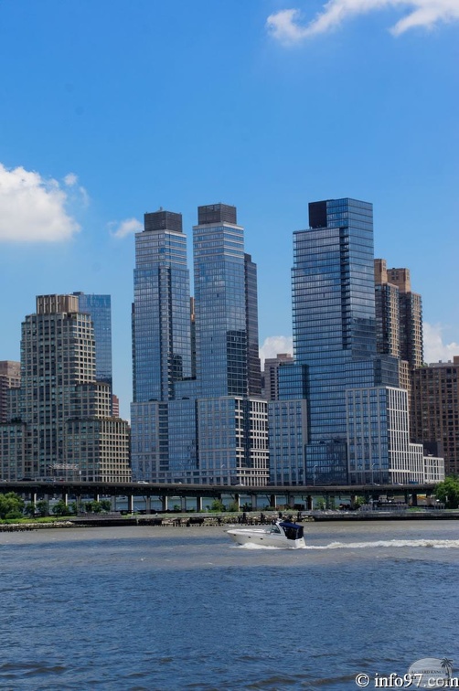 DSC04468-circle-line.jpg