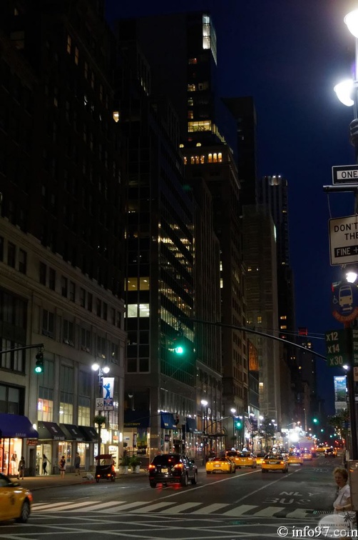 DSC04035-night.jpg