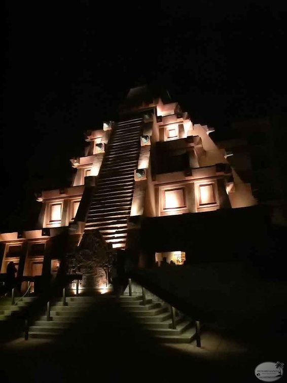 epcot24.jpg