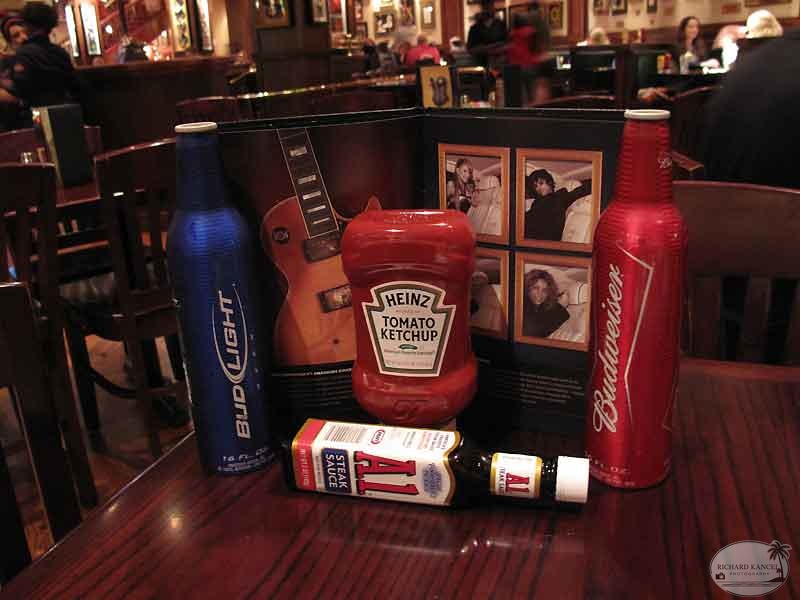 hard-rock-cafe12.jpg