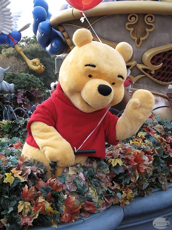 parade-disney9.jpg