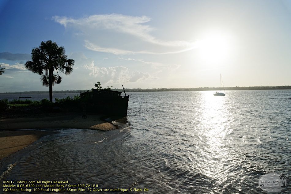 guyane29-st-laurent-fleuve.jpg
