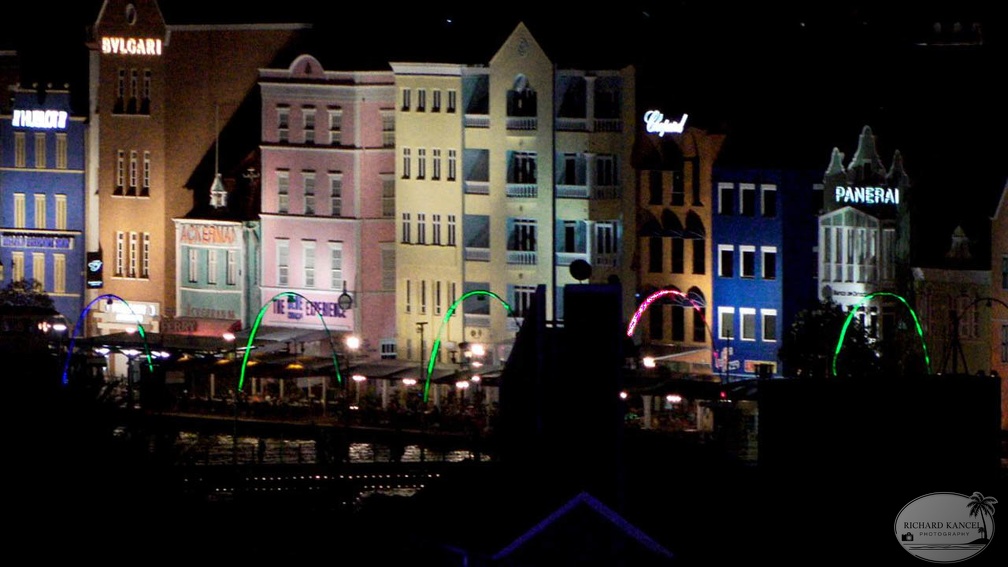 curacao-d384.jpg