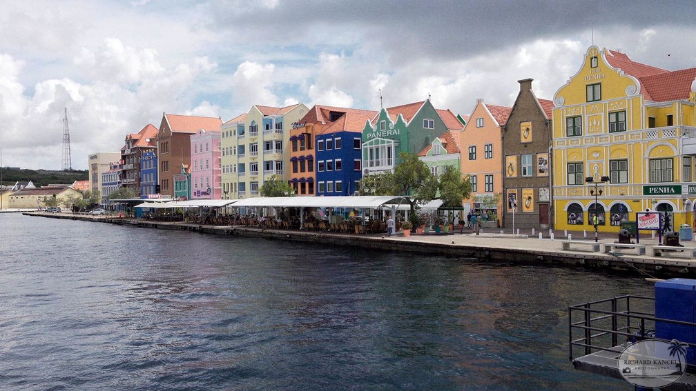 curacao-d385.jpg