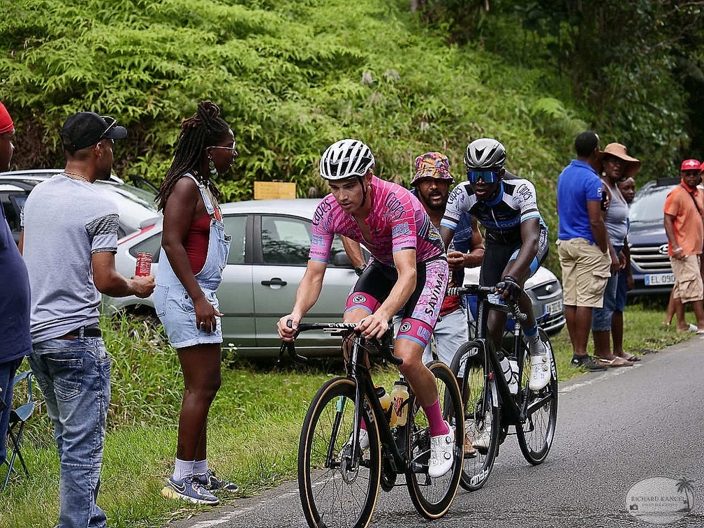 _1069068tour-guadeloupe-mamelles.jpg